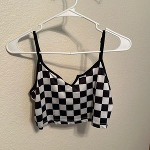 Romwe. Checkered shirt. Lightly worn. Crop top.